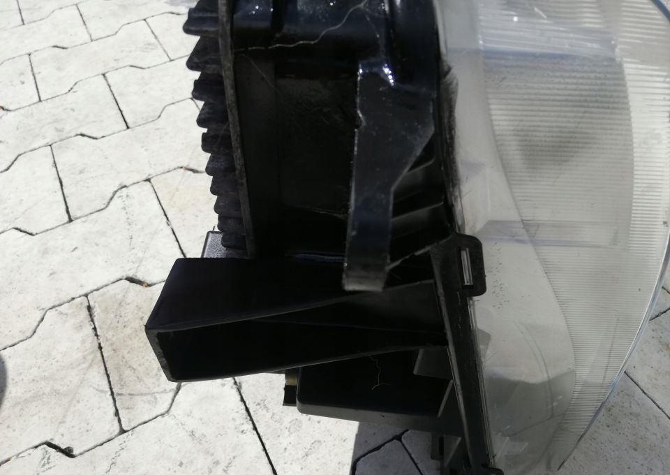 LAMPA VOLVO FH4 FH 4 FM RH ORYGINAŁ - Farol dianteira para Camião: foto 4 LAMPA VOLVO FH4 FH 4 FM RH ORYGINAŁ - Farol dianteira para Camião: foto 4