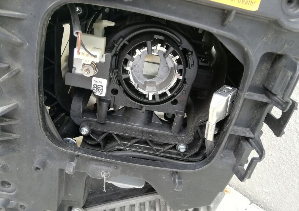 LAMPA XENON VOLVO FH4 FH 4 FM RH SKRETNY ORYGINAŁ - Farol dianteira: foto 4 LAMPA XENON VOLVO FH4 FH 4 FM RH SKRETNY ORYGINAŁ - Farol dianteira: foto 4