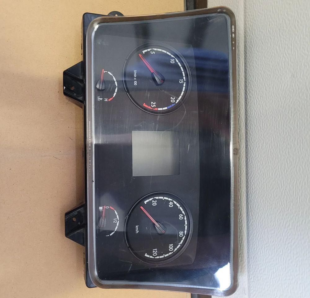 LICZNIK SCANIA R CP OM 2052208 CHWALIM116 - Painel de instrumentos para Camião: foto 1 LICZNIK SCANIA R CP OM 2052208 CHWALIM116 - Painel de instrumentos para Camião: foto 1