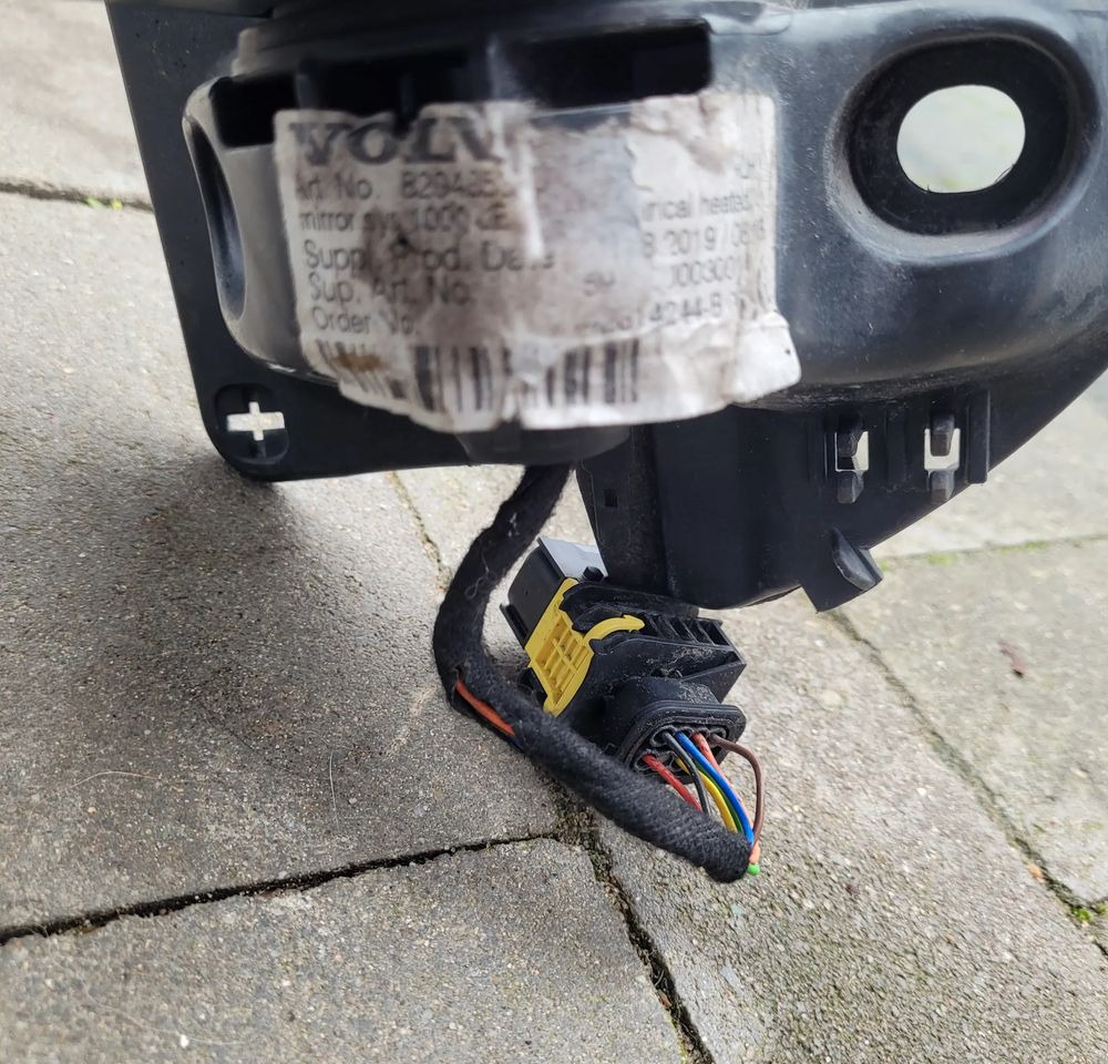 LUSTERKO LEWE VOLVO FH4 ORYGINAŁ CHWALIM116 - Espelho retrovisor para Camião: foto 3 LUSTERKO LEWE VOLVO FH4 ORYGINAŁ CHWALIM116 - Espelho retrovisor para Camião: foto 3