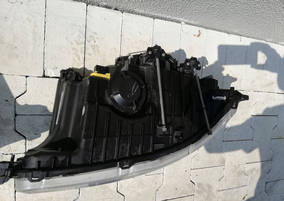 Lampy MERCEDES ACTROS Mp4 Antos ORYGINAŁ - Farol dianteira: foto 5 Lampy MERCEDES ACTROS Mp4 Antos ORYGINAŁ - Farol dianteira: foto 5