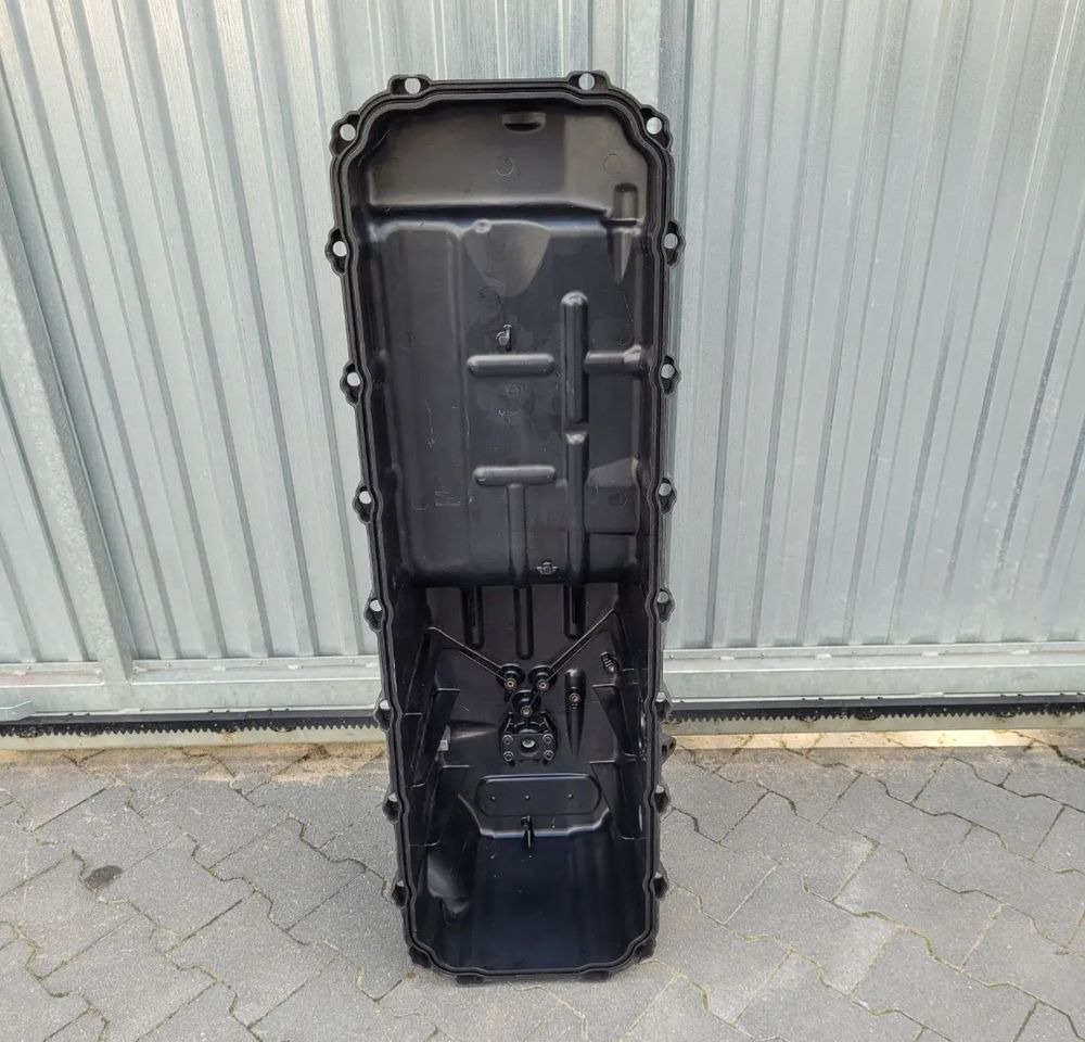 MISKA OLEJOWA RENAULT GAMA VOLVO FH 13 LITRÓW - Cárter de óleo para Camião: foto 4 MISKA OLEJOWA RENAULT GAMA VOLVO FH 13 LITRÓW - Cárter de óleo para Camião: foto 4