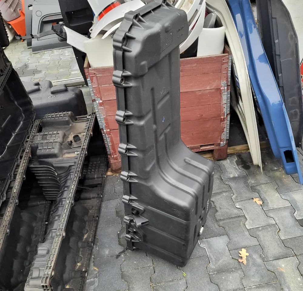 MISKA OLEJOWA RENAULT RANGE T 13 DXI 13 - Cárter de óleo para Camião: foto 3 MISKA OLEJOWA RENAULT RANGE T 13 DXI 13 - Cárter de óleo para Camião: foto 3