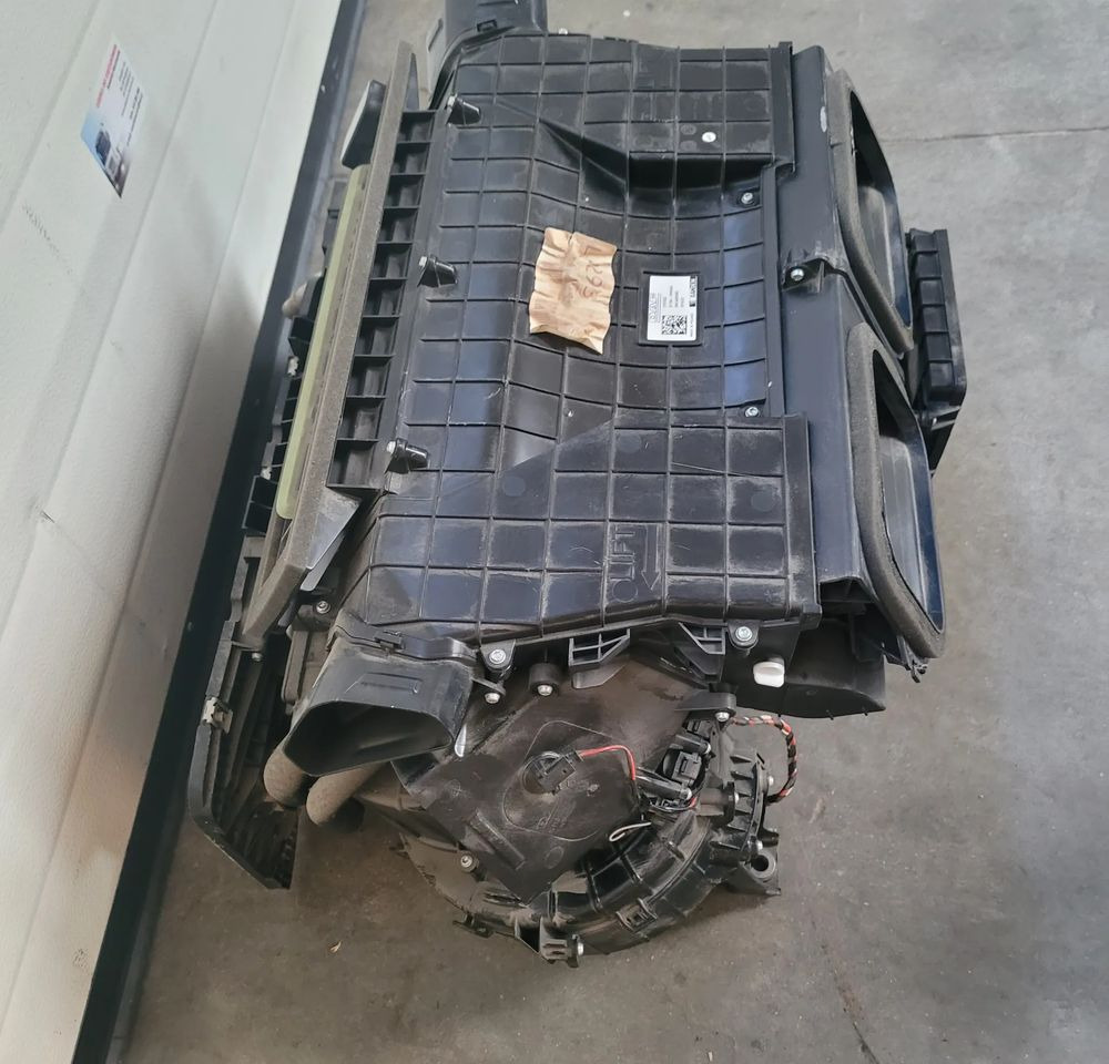NAGRZEWNICA DAF XF 106 FL. 2187022 CHWALIM116 - Aquecimento/ Ventilação para Camião: foto 3 NAGRZEWNICA DAF XF 106 FL. 2187022 CHWALIM116 - Aquecimento/ Ventilação para Camião: foto 3
