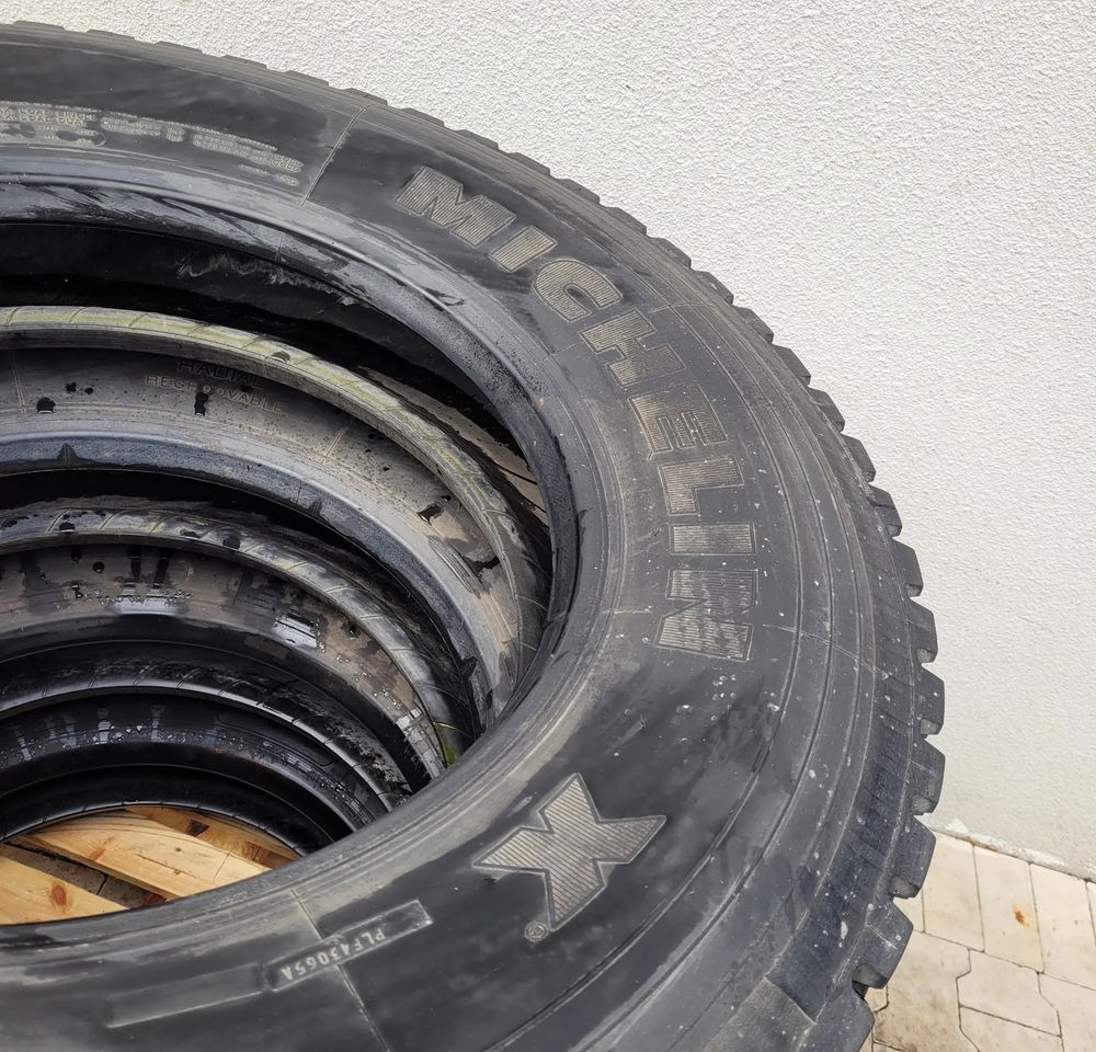 OPONA 10R 22.5 XT4 MICHELIN CENA ZA 1SZT - Pneu para Camião: foto 4 OPONA 10R 22.5 XT4 MICHELIN CENA ZA 1SZT - Pneu para Camião: foto 4