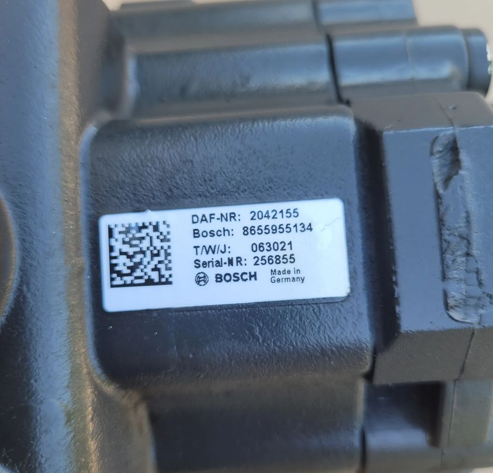 POMPA WSPOMAGANIA DAF XF 106 OM 2042155 - Bomba de direção para Camião: foto 2 POMPA WSPOMAGANIA DAF XF 106 OM 2042155 - Bomba de direção para Camião: foto 2