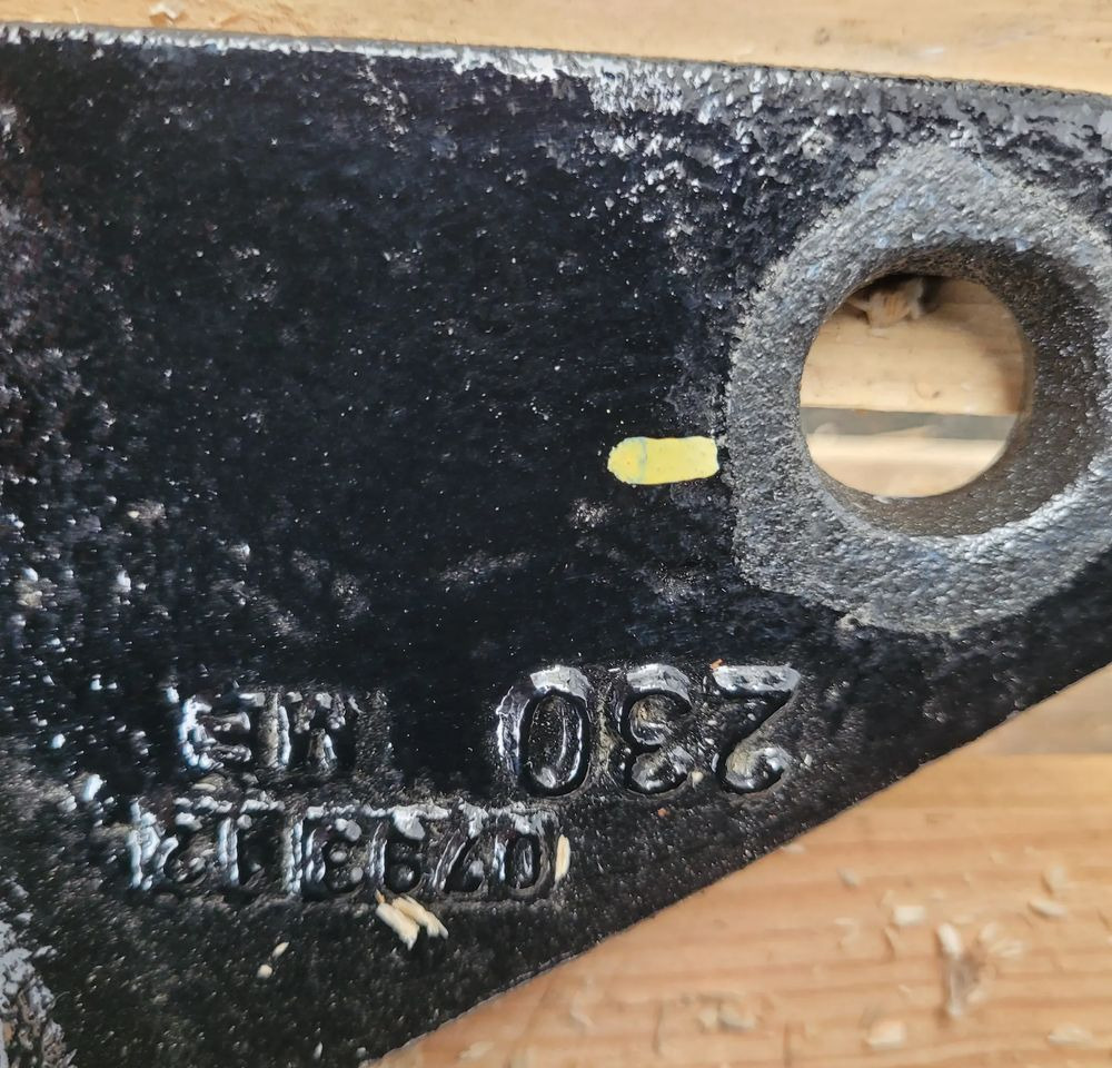 SIODŁO NOWE FONTAINE TYPE 150SP2 230MM.DAF 1740185 CHWALIM116 - Quinta-roda para Camião: foto 4 SIODŁO NOWE FONTAINE TYPE 150SP2 230MM.DAF 1740185 CHWALIM116 - Quinta-roda para Camião: foto 4