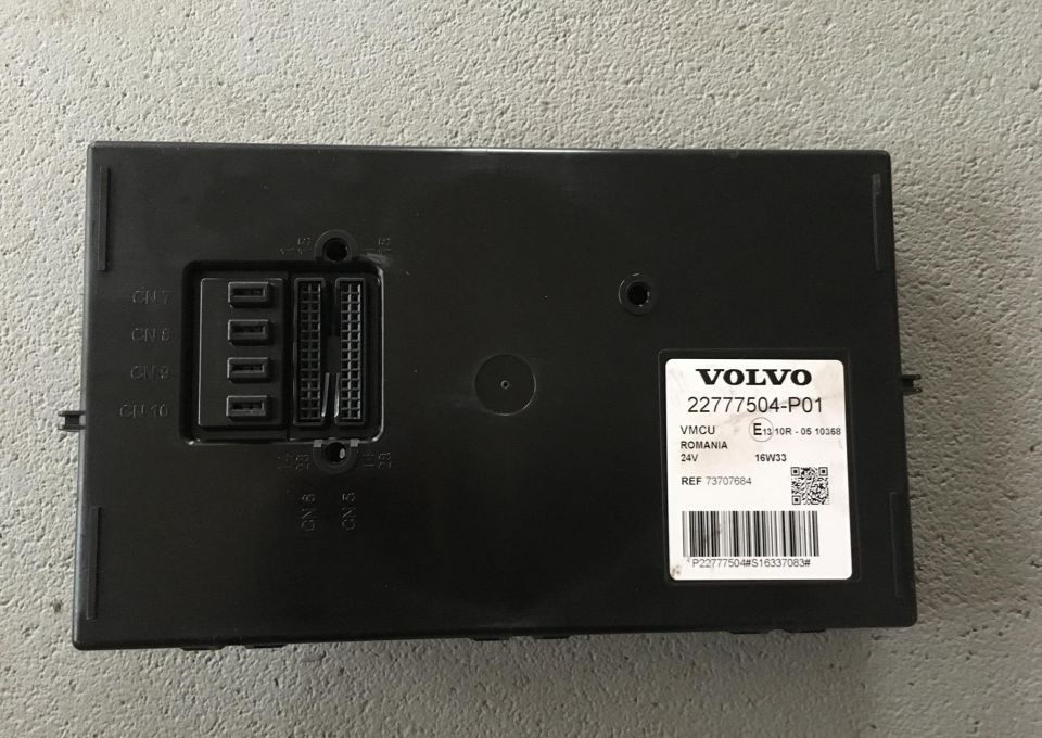 STEROWNIK KOMPUTER VOLVO 73701453 24V VMCU/FRC E13 - Centralina electrónica para Camião: foto 1 STEROWNIK KOMPUTER VOLVO 73701453 24V VMCU/FRC E13 - Centralina electrónica para Camião: foto 1