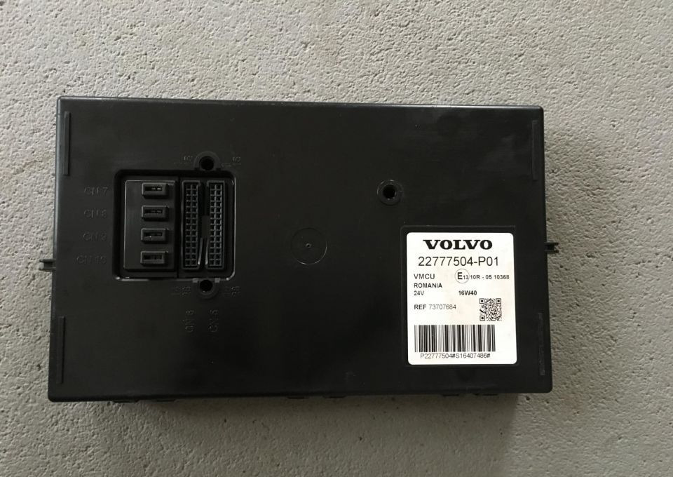 STEROWNIK KOMPUTER VOLVO 73707684 24V VMCU E13 - Centralina electrónica para Camião: foto 1 STEROWNIK KOMPUTER VOLVO 73707684 24V VMCU E13 - Centralina electrónica para Camião: foto 1