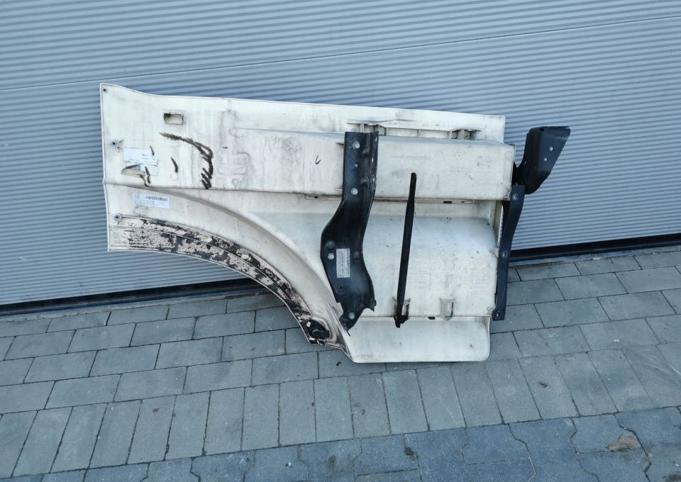 STOPNICA WŁAZ MERCEDES ACTROS MP4 A9606664103 - Estribo: foto 3 STOPNICA WŁAZ MERCEDES ACTROS MP4 A9606664103 - Estribo: foto 3