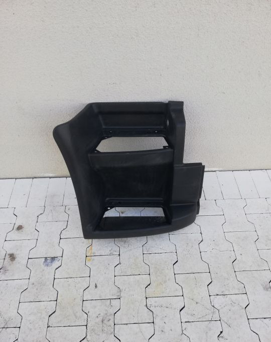 STOPNICA WŁAZ RENAULT PREMIUM KERAX RH - Estribo para Camião: foto 1 STOPNICA WŁAZ RENAULT PREMIUM KERAX RH - Estribo para Camião: foto 1