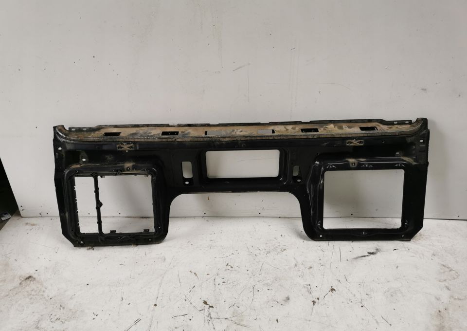 Ściana GRODZIOWA MAN TGL TMG ORYGINAŁ - Para-choque para Camião: foto 1 Ściana GRODZIOWA MAN TGL TMG ORYGINAŁ - Para-choque para Camião: foto 1