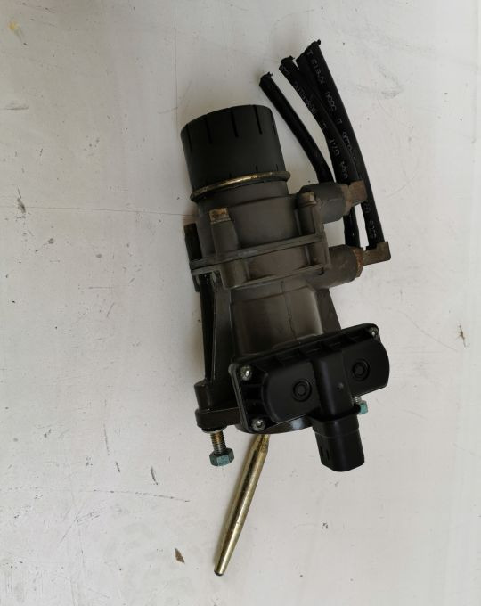 ZAWÓR GŁÓWNY HAMULCA MAN TGX TGS E6 81. 52130-6298 - Válvula de freio para Camião: foto 3 ZAWÓR GŁÓWNY HAMULCA MAN TGX TGS E6 81. 52130-6298 - Válvula de freio para Camião: foto 3