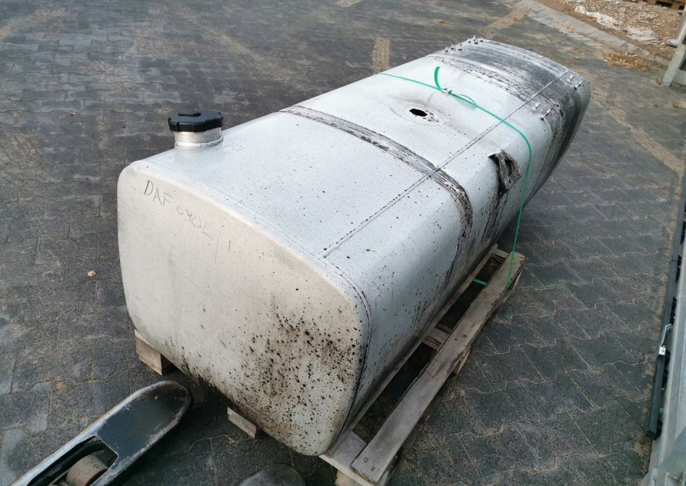 ZBIORNIK PALIWA DAF XF CF E6 690L 1945569 - Tanque de combustível para Camião: foto 2 ZBIORNIK PALIWA DAF XF CF E6 690L 1945569 - Tanque de combustível para Camião: foto 2