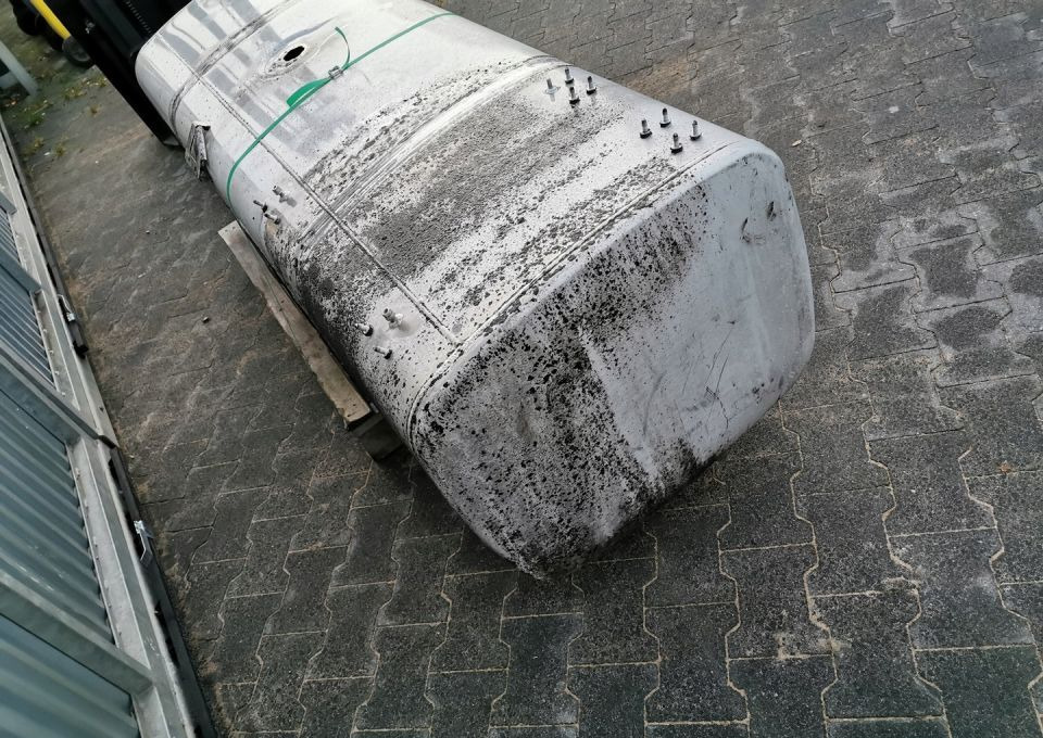 ZBIORNIK PALIWA DAF XF CF E6 690L 1945569 - Tanque de combustível para Camião: foto 5 ZBIORNIK PALIWA DAF XF CF E6 690L 1945569 - Tanque de combustível para Camião: foto 5