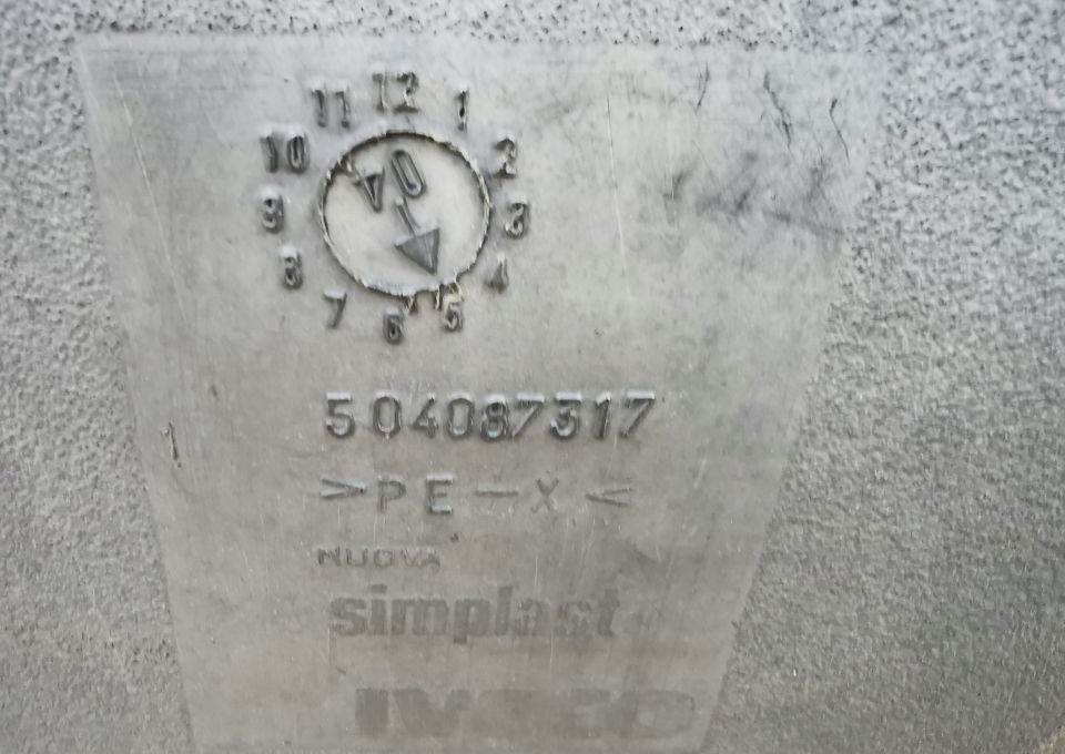 ZBIORNIK PALIWA IVECO EUROCARGO 504087317 - Tanque de combustível para Camião: foto 3 ZBIORNIK PALIWA IVECO EUROCARGO 504087317 - Tanque de combustível para Camião: foto 3