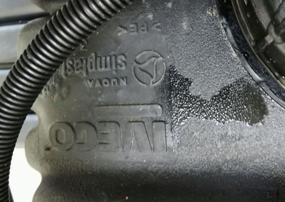 ZBIORNIK PALIWA IVECO EUROCARGO 504153101 - Tanque de combustível para Camião: foto 5 ZBIORNIK PALIWA IVECO EUROCARGO 504153101 - Tanque de combustível para Camião: foto 5