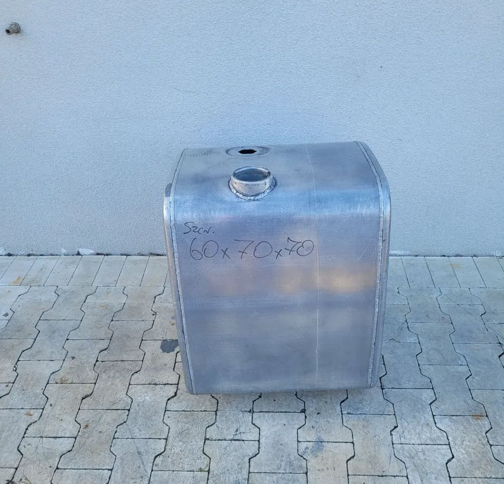 ZBIORNIK PALIWA VOLVO FH FM 60X70X70 - Tanque de combustível para Camião: foto 1 ZBIORNIK PALIWA VOLVO FH FM 60X70X70 - Tanque de combustível para Camião: foto 1