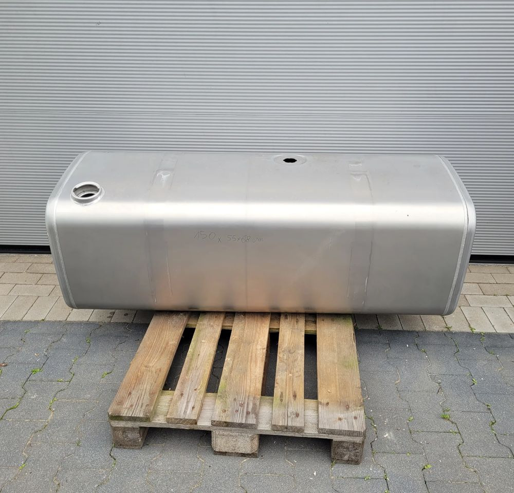 ZBIORNIK PALIWA VOLVO FH4 FH5 GAMA 150X55X68 CM 475L 22038784 CHWALIM116 - Tanque de combustível para Camião: foto 1 ZBIORNIK PALIWA VOLVO FH4 FH5 GAMA 150X55X68 CM 475L 22038784 CHWALIM116 - Tanque de combustível para Camião: foto 1