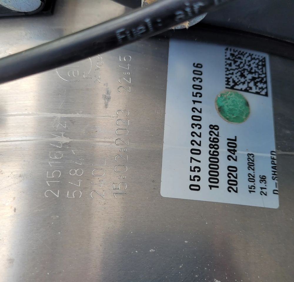 ZBIORNIK PALIWA VOLVO FH4 FM 240L 21516442 60X70X70 CM CHWALIM116 - Tanque de combustível para Camião: foto 4 ZBIORNIK PALIWA VOLVO FH4 FM 240L 21516442 60X70X70 CM CHWALIM116 - Tanque de combustível para Camião: foto 4