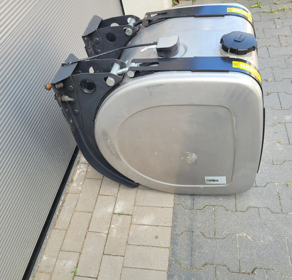 ZBIORNIK PALIWA VOLVO FH4 FM 240L 21516442 60X70X70 CM CHWALIM116 - Tanque de combustível para Camião: foto 3 ZBIORNIK PALIWA VOLVO FH4 FM 240L 21516442 60X70X70 CM CHWALIM116 - Tanque de combustível para Camião: foto 3