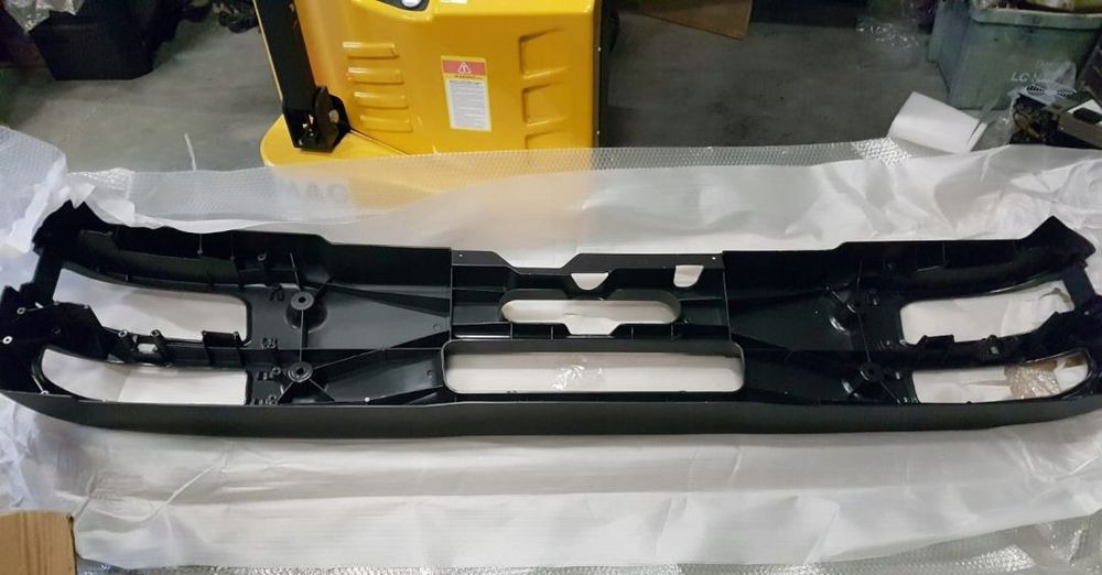 ZDERZAK MAN L2000 NOWY JAKOSC - Para-choque para Camião: foto 2 ZDERZAK MAN L2000 NOWY JAKOSC - Para-choque para Camião: foto 2