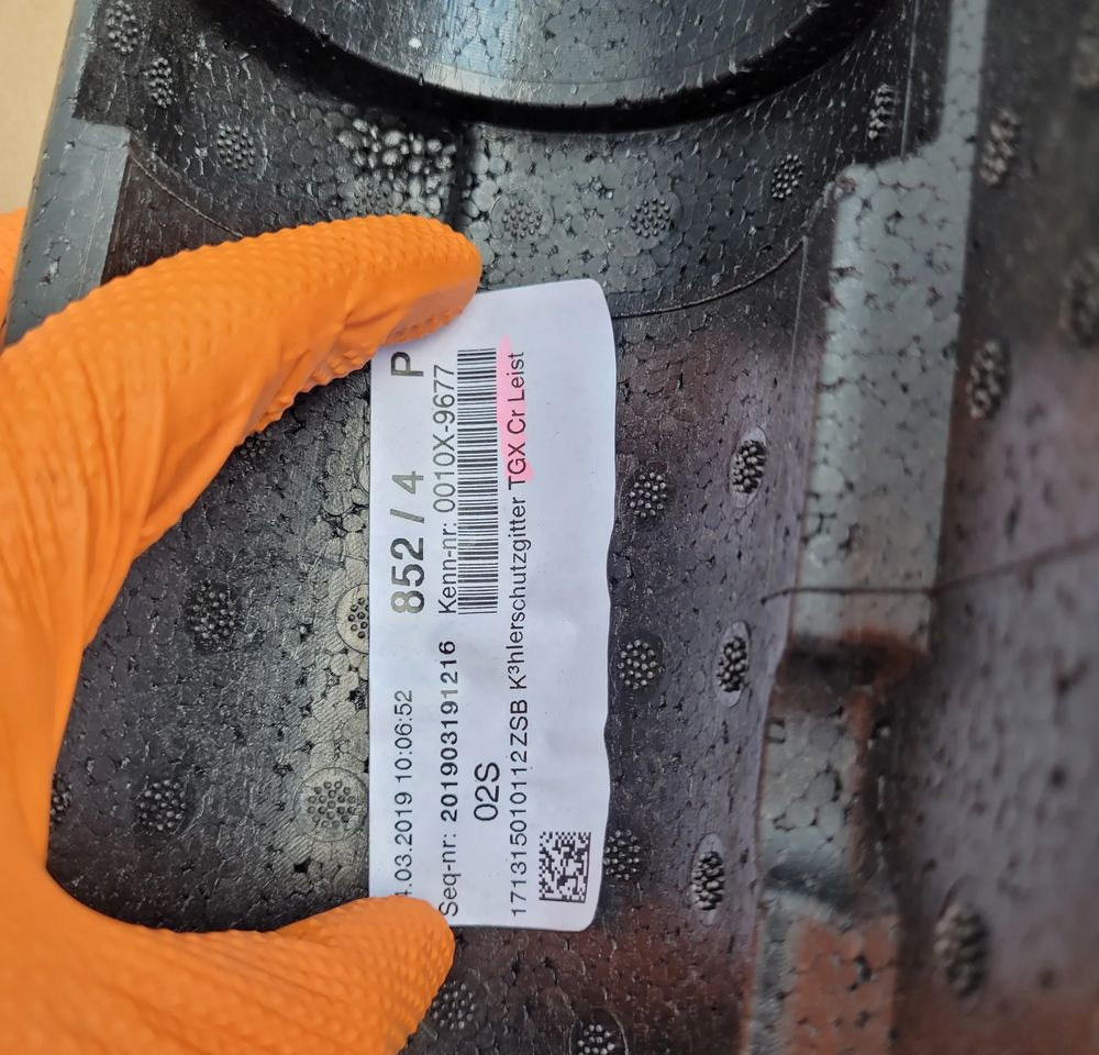 ZDERZAK MAN TGX E6 CHROM LIFT NOWY ORYGINAŁ CHWALIM116 - Para-choque para Camião: foto 4 ZDERZAK MAN TGX E6 CHROM LIFT NOWY ORYGINAŁ CHWALIM116 - Para-choque para Camião: foto 4