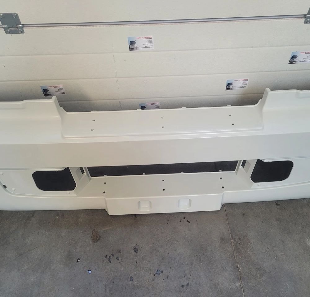 ZDERZAK ORYGINAŁ VOLVO FL WYSOKI 20958817 - Para-choque para Camião: foto 3 ZDERZAK ORYGINAŁ VOLVO FL WYSOKI 20958817 - Para-choque para Camião: foto 3