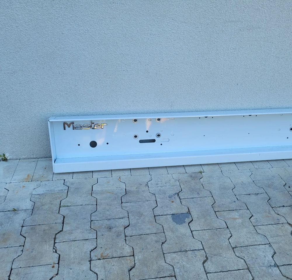 ZDERZAK RENAULT MASTER TYL Z NOWEGO AUTA. - Para-choque para Veículo comercial: foto 3 ZDERZAK RENAULT MASTER TYL Z NOWEGO AUTA. - Para-choque para Veículo comercial: foto 3