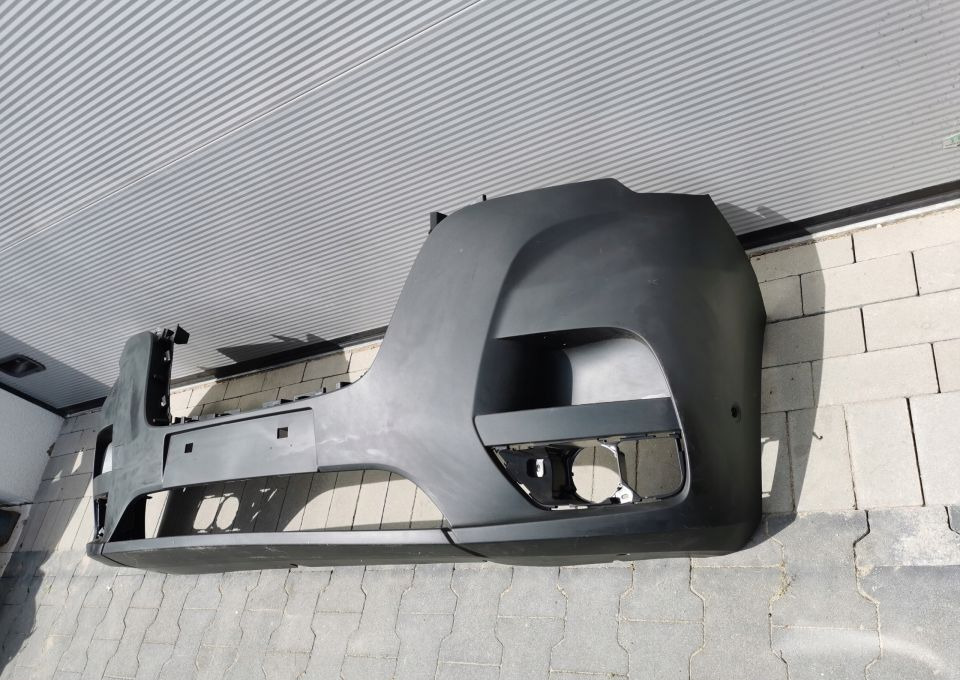 Zderzak RENAULT MASTER NOWY MODEL - Para-choque para Camião: foto 2 Zderzak RENAULT MASTER NOWY MODEL - Para-choque para Camião: foto 2