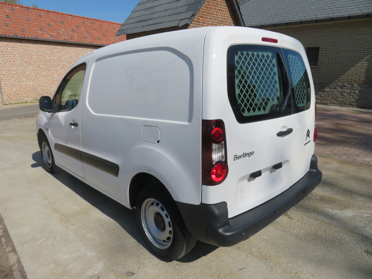 CITROËN Berlingo 1.6 BlueHDi CLUB - Furgão: foto 5 CITROËN Berlingo 1.6 BlueHDi CLUB - Furgão: foto 5