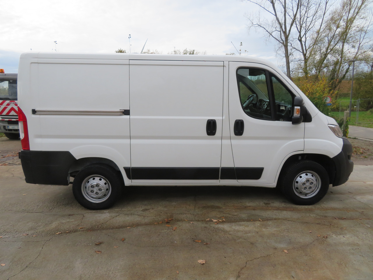 Furgão compacto Citroën Jumper 2.2 BlueHDi - L1H1: foto 8