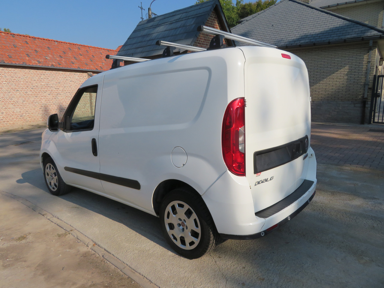 Fiat Doblo Cargo 1.3 Multijet - Furgão compacto: foto 5 Fiat Doblo Cargo 1.3 Multijet - Furgão compacto: foto 5