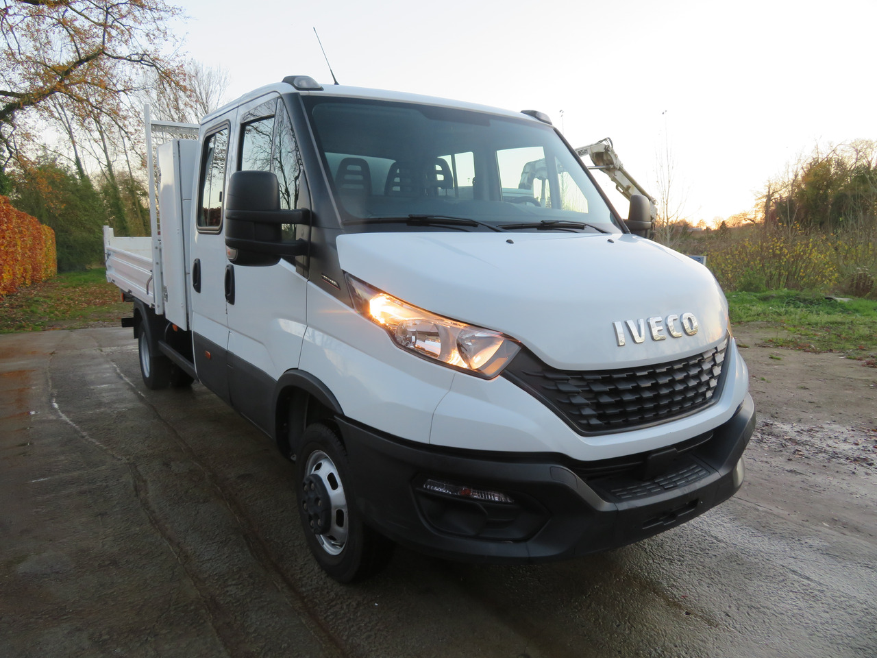 Iveco Daily 35C16 3.0 - Carrinha basculante, Carrinha cabine dupla: foto 1 Iveco Daily 35C16 3.0 - Carrinha basculante, Carrinha cabine dupla: foto 1