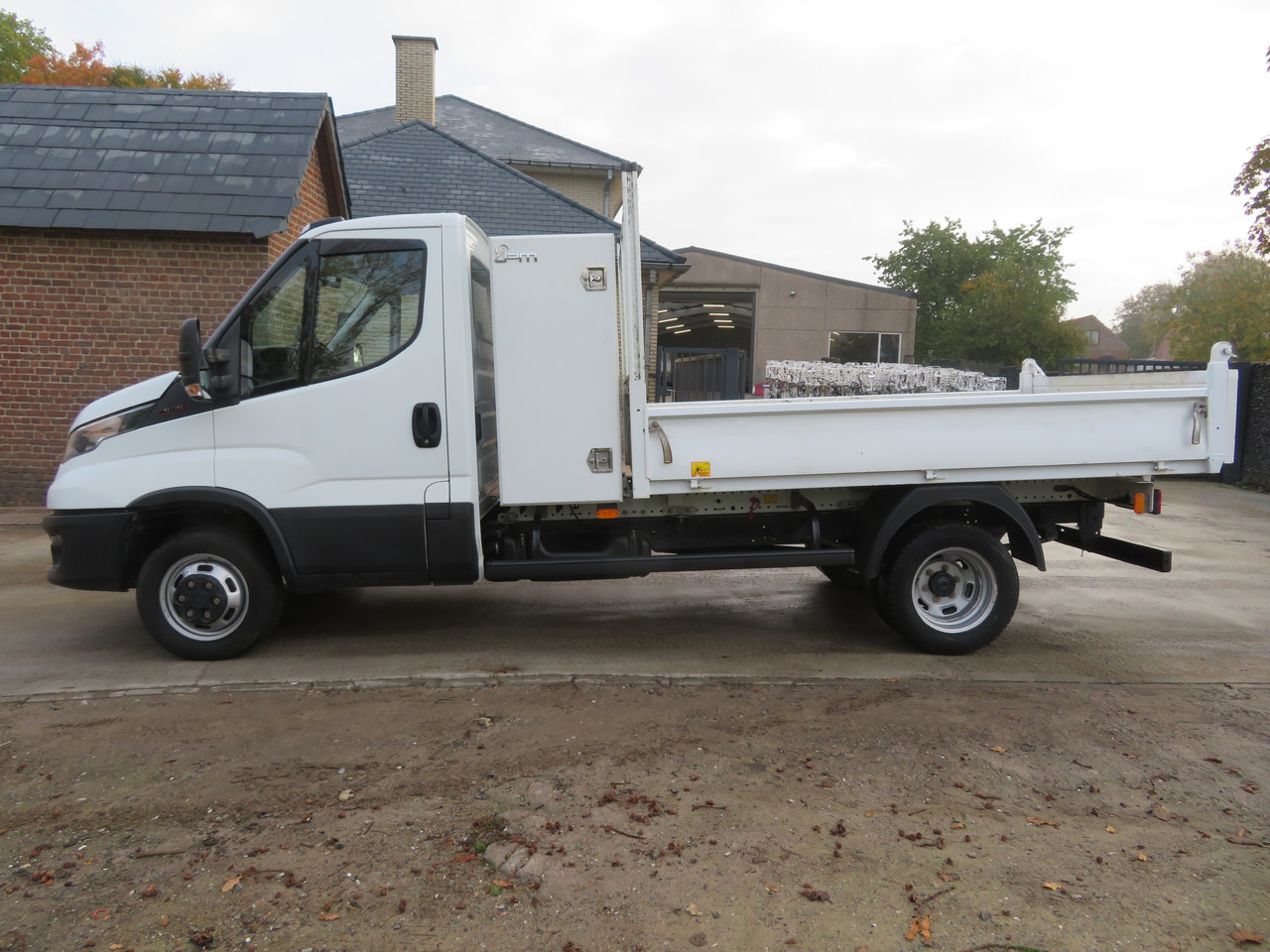 Iveco Daily 35C16 3.0 - L2 - Kipper - Carrinha basculante: foto 4 Iveco Daily 35C16 3.0 - L2 - Kipper - Carrinha basculante: foto 4