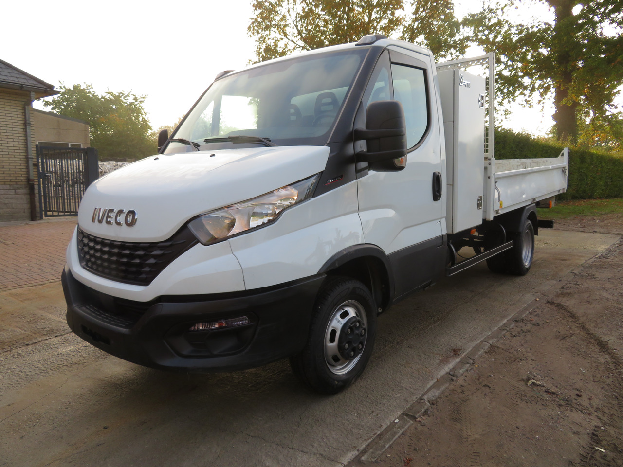 Iveco Daily 35C16 3.0 - L3 - Kipper - Carrinha basculante: foto 3 Iveco Daily 35C16 3.0 - L3 - Kipper - Carrinha basculante: foto 3
