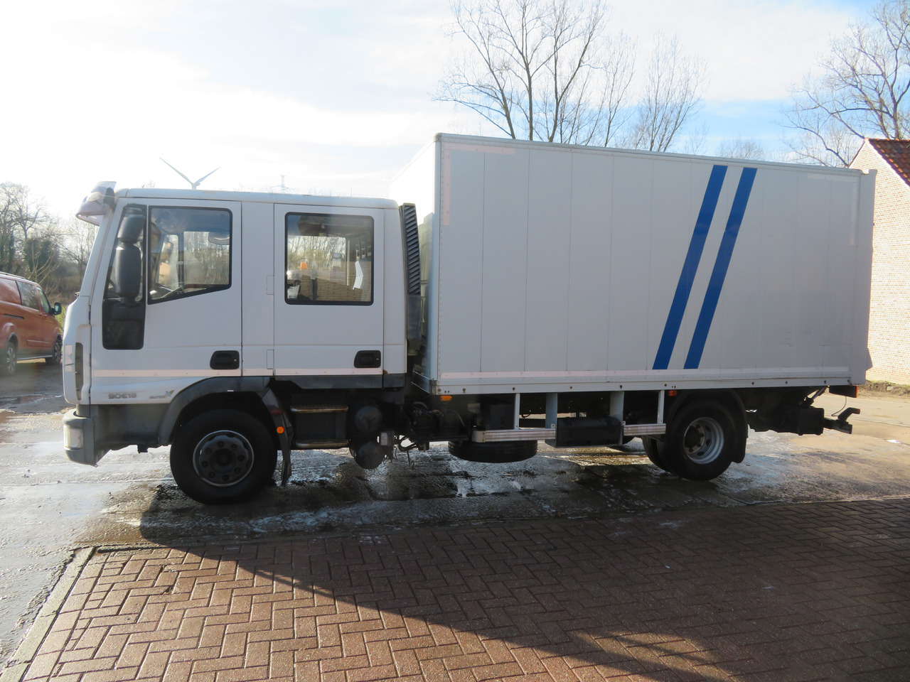 Iveco Eurocargo ML90E18 - Camião furgão: foto 4 Iveco Eurocargo ML90E18 - Camião furgão: foto 4