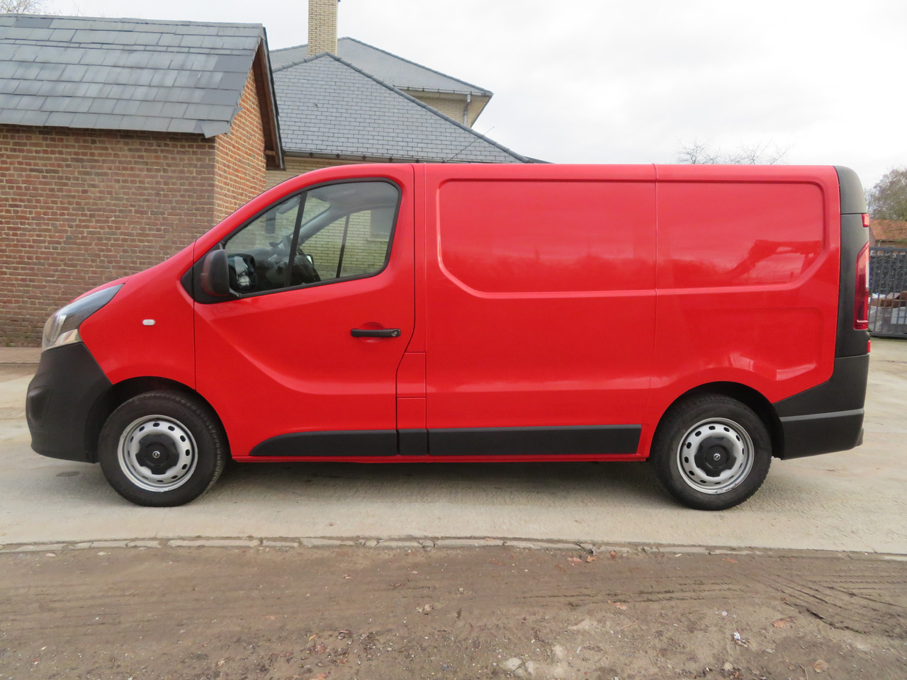 Opel Vivaro 1.6CDTI BI-Turbo - L1H1 - Furgão compacto: foto 4 Opel Vivaro 1.6CDTI BI-Turbo - L1H1 - Furgão compacto: foto 4