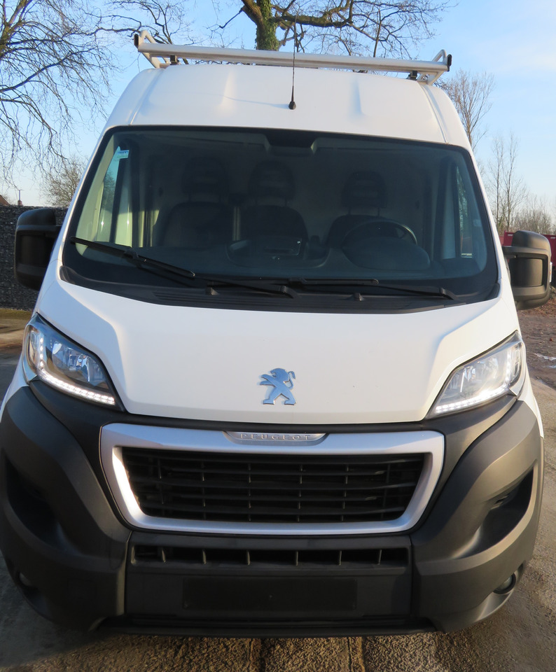 Peugeot Boxer 2.0 Blue HDI - Furgão: foto 2 Peugeot Boxer 2.0 Blue HDI - Furgão: foto 2