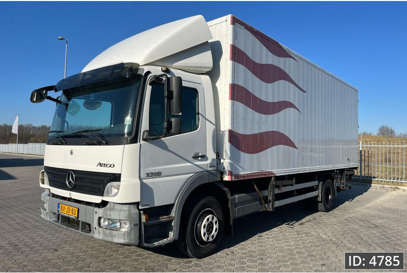 Mercedes-Benz Atego 1318 Day Cab, Euro 5, BDF / EPS automatic / DHOLLANDIA 2000KG - Camião transportador de contêineres/ Caixa móvel: foto 1 Mercedes-Benz Atego 1318 Day Cab, Euro 5, BDF / EPS automatic / DHOLLANDIA 2000KG - Camião transportador de contêineres/ Caixa móvel: foto 1