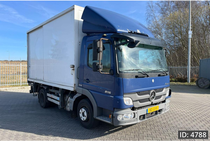Mercedes-Benz Atego 816 Day Cab, Euro 5, BDF / EPS automatic / standklima / Hydraulic system - Camião transportador de contêineres/ Caixa móvel: foto 4 Mercedes-Benz Atego 816 Day Cab, Euro 5, BDF / EPS automatic / standklima / Hydraulic system - Camião transportador de contêineres/ Caixa móvel: foto 4
