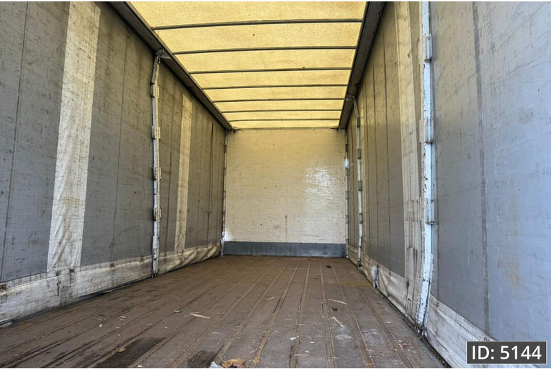 Scania P230 Day Cab, Euro 5, / Manual / 750x248x260 / DHOLLANDIA - Camião de lona: foto 5 Scania P230 Day Cab, Euro 5, / Manual / 750x248x260 / DHOLLANDIA - Camião de lona: foto 5