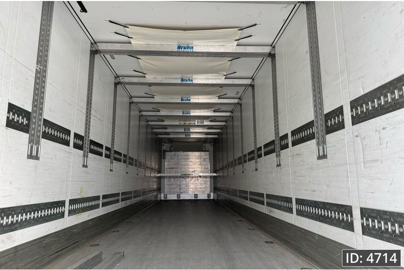 Schmitz Cargobull Thermo king SLXe400 / Double stock / Huckepack / 4 pcs - Semi-reboque frigorífico: foto 5 Schmitz Cargobull Thermo king SLXe400 / Double stock / Huckepack / 4 pcs - Semi-reboque frigorífico: foto 5
