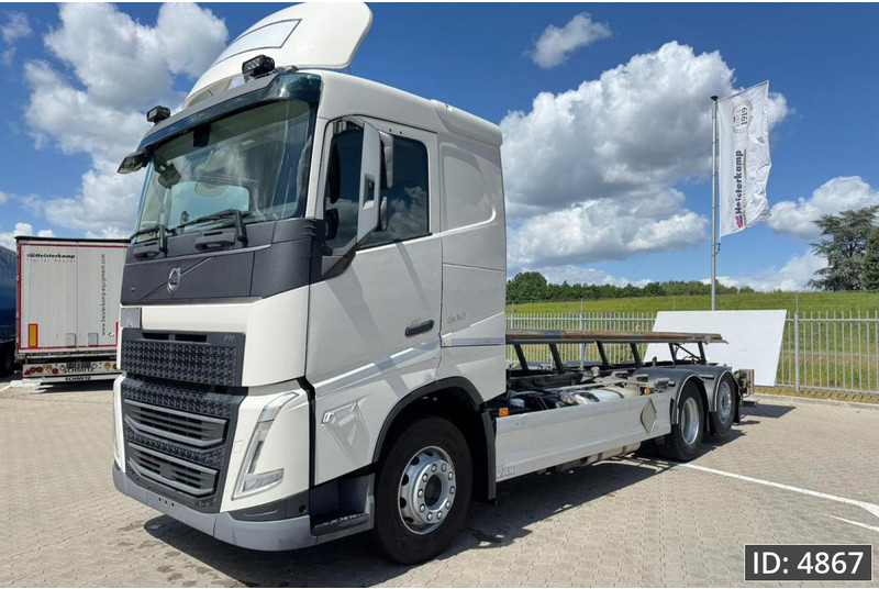 Volvo FH 500 Globetrotter, Euro 6, / 6x2 / Hydraulic body / frame 7.4 m / Tail lift - Camião transportador de contêineres/ Caixa móvel: foto 1 Volvo FH 500 Globetrotter, Euro 6, / 6x2 / Hydraulic body / frame 7.4 m / Tail lift - Camião transportador de contêineres/ Caixa móvel: foto 1