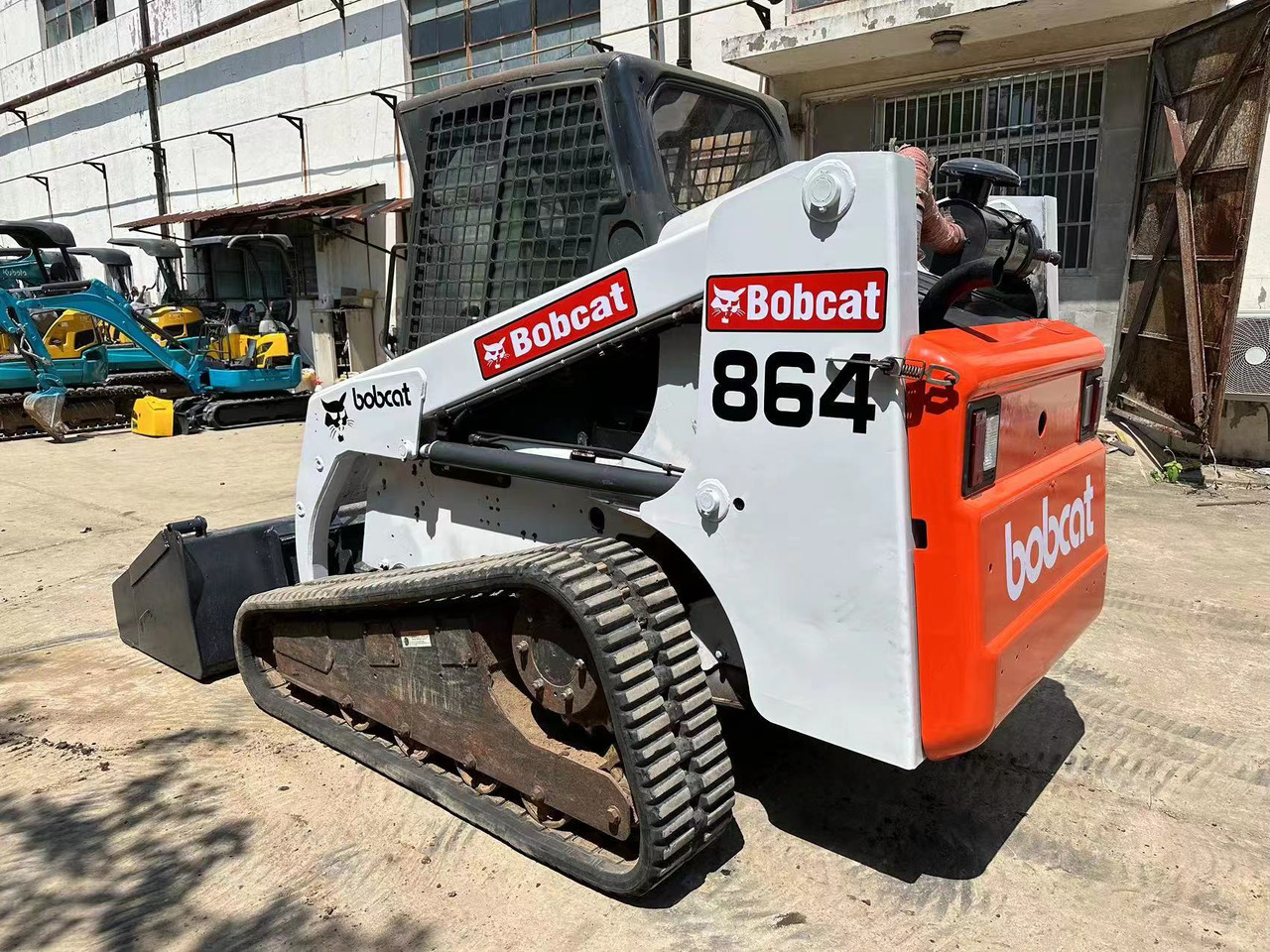 BOBCAT Skid Steer Loader - Mini pá carregadora de rastos: foto 1 BOBCAT Skid Steer Loader - Mini pá carregadora de rastos: foto 1