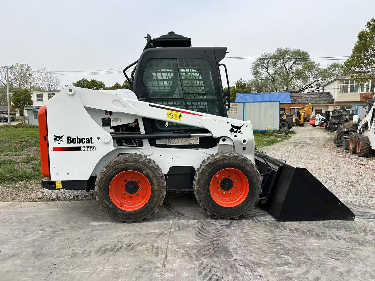 BOBCAT Skid Steer Loader S550 - Mini pá carregadora: foto 4 BOBCAT Skid Steer Loader S550 - Mini pá carregadora: foto 4