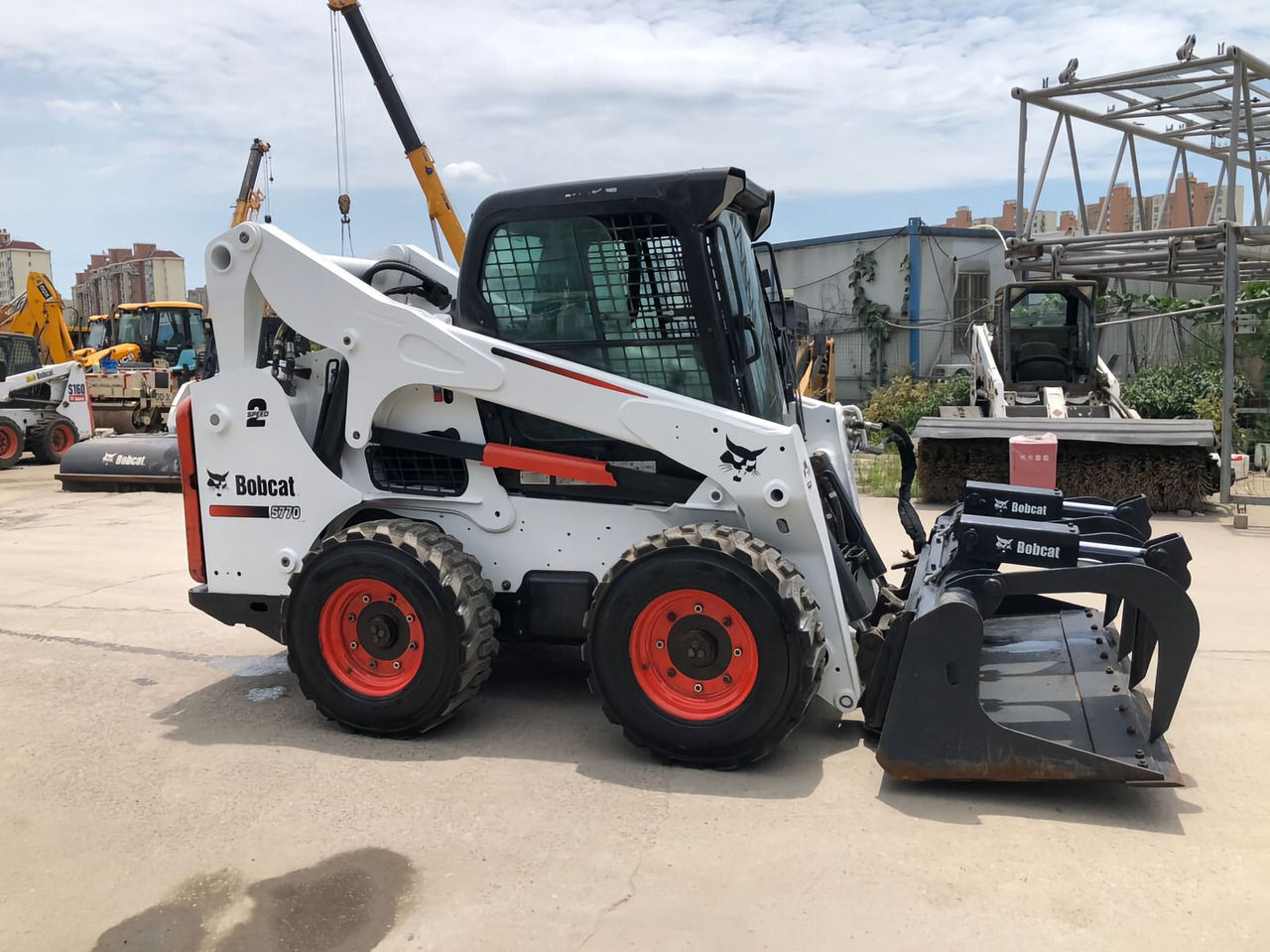 BOBCAT Skid Steer Loader S770 Click for Discount - Mini pá carregadora: foto 4 BOBCAT Skid Steer Loader S770 Click for Discount - Mini pá carregadora: foto 4