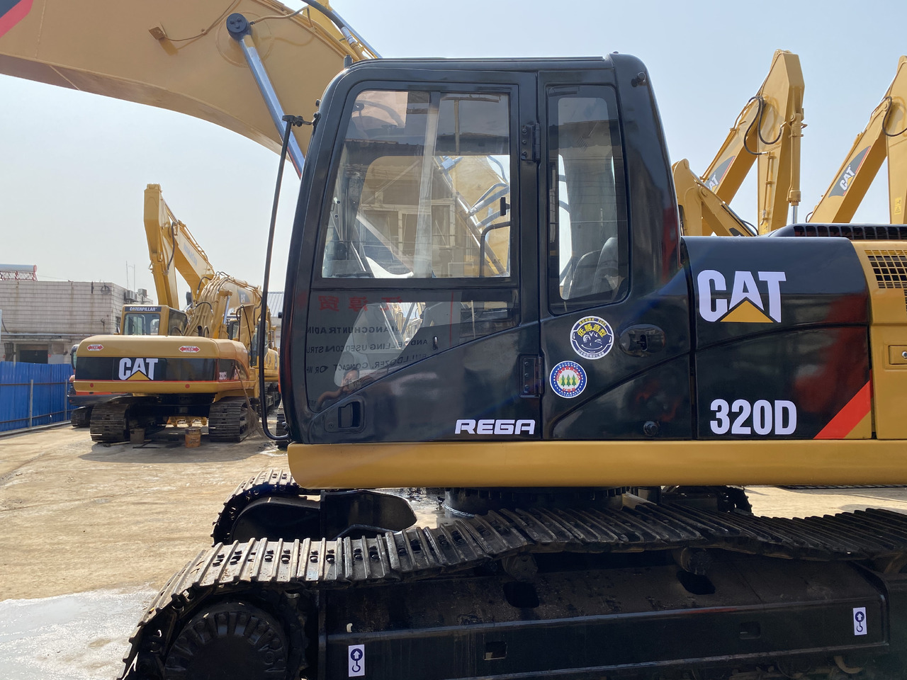 CATERPILLAR 320D - Escavadora de rastos: foto 5 CATERPILLAR 320D - Escavadora de rastos: foto 5