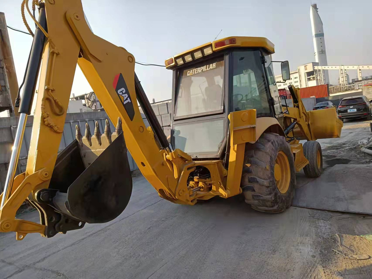 CATERPILLAR 416E - Retroescavadeira: foto 2 CATERPILLAR 416E - Retroescavadeira: foto 2