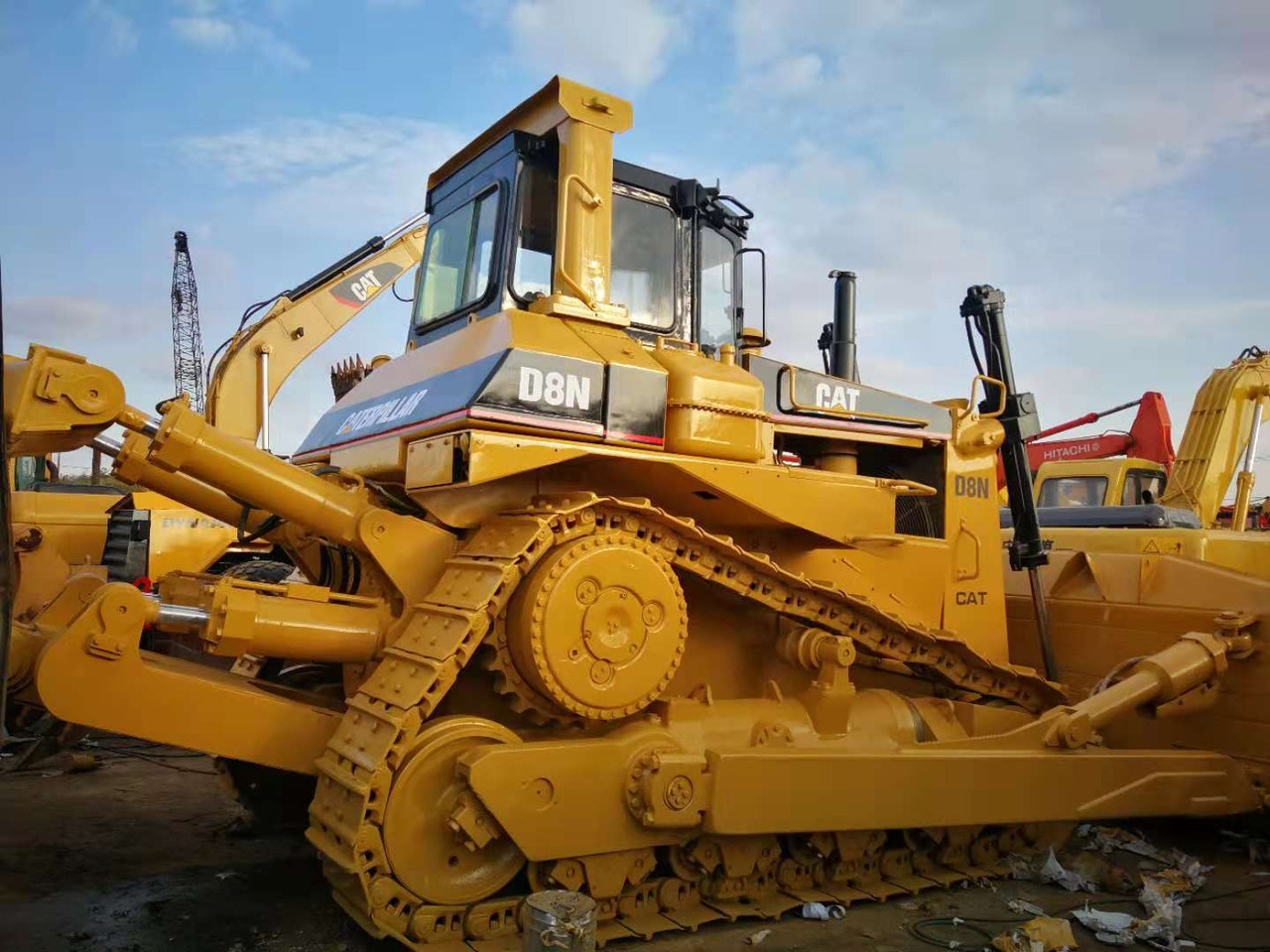 CATERPILLAR D8N - Pá carregadora de rodas: foto 1 CATERPILLAR D8N - Pá carregadora de rodas: foto 1